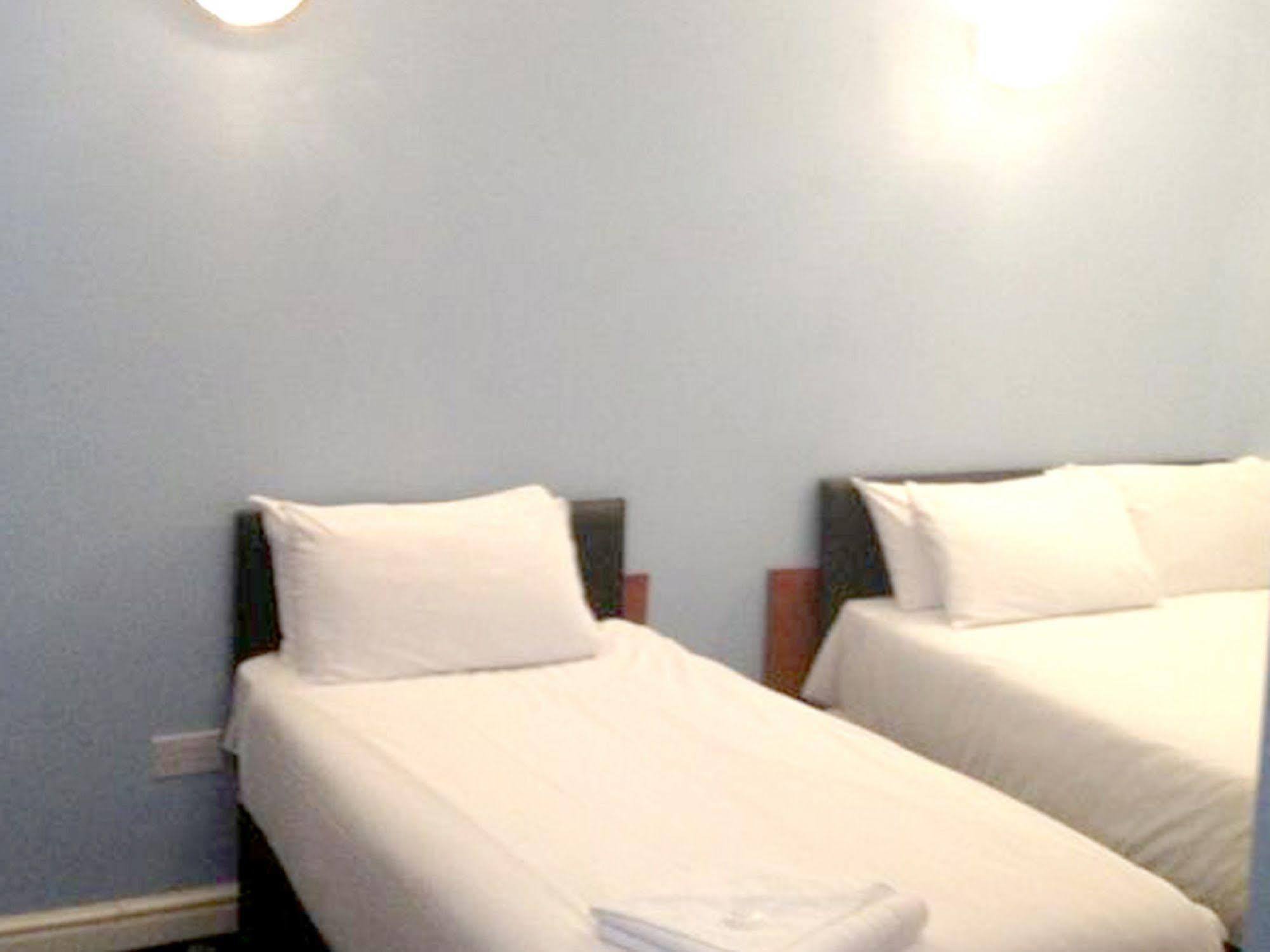 Hartley Hotel Londres Extérieur photo