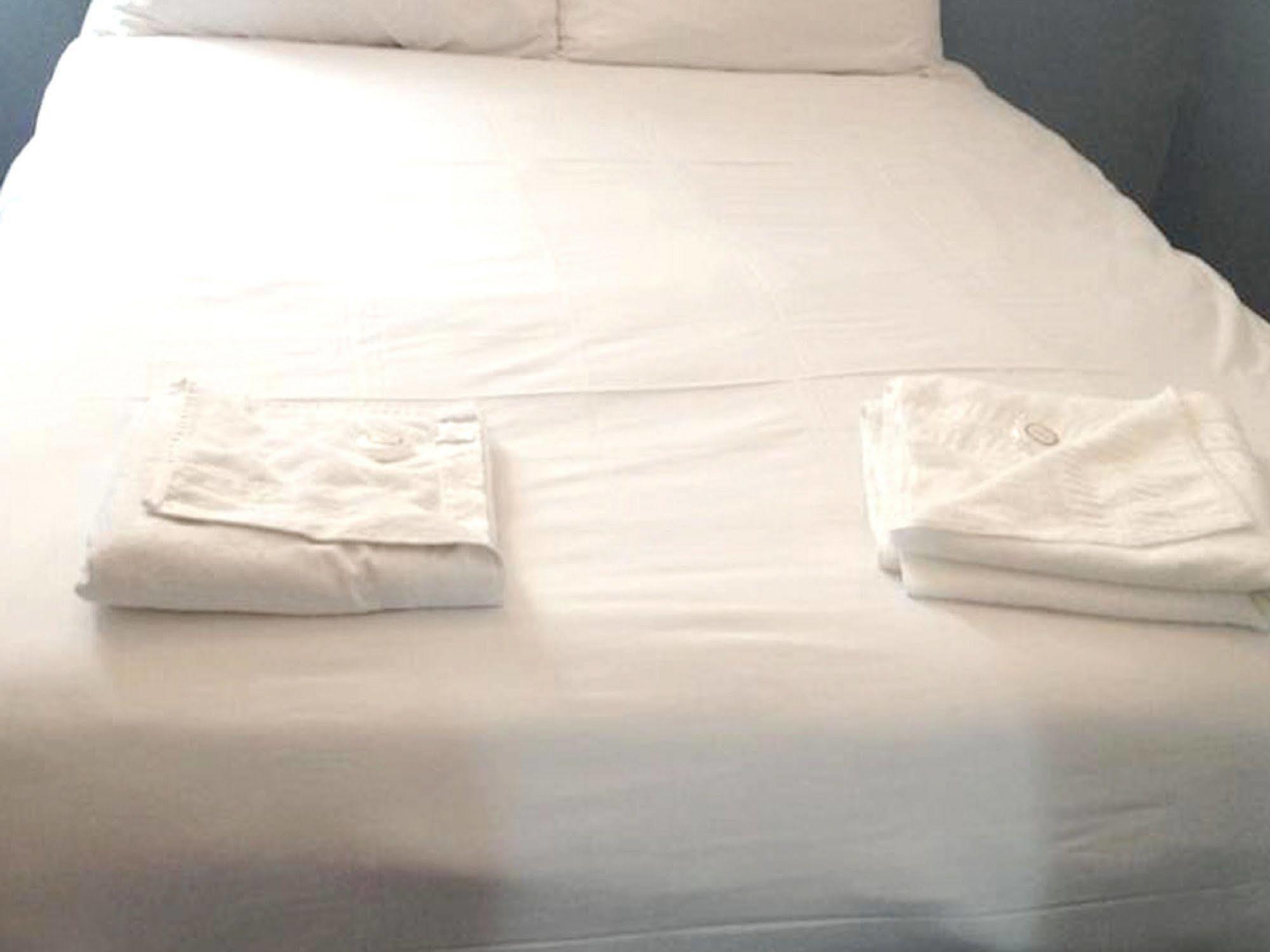 Hartley Hotel Londres Extérieur photo